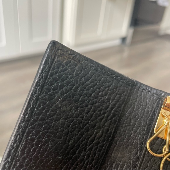 Authentic GUCCI Key Holder - Picture 6 of 10